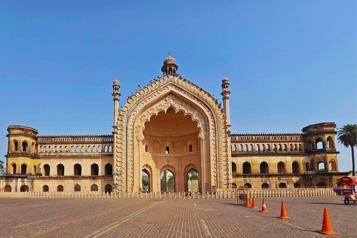 Rumi Darwaza Lucknow